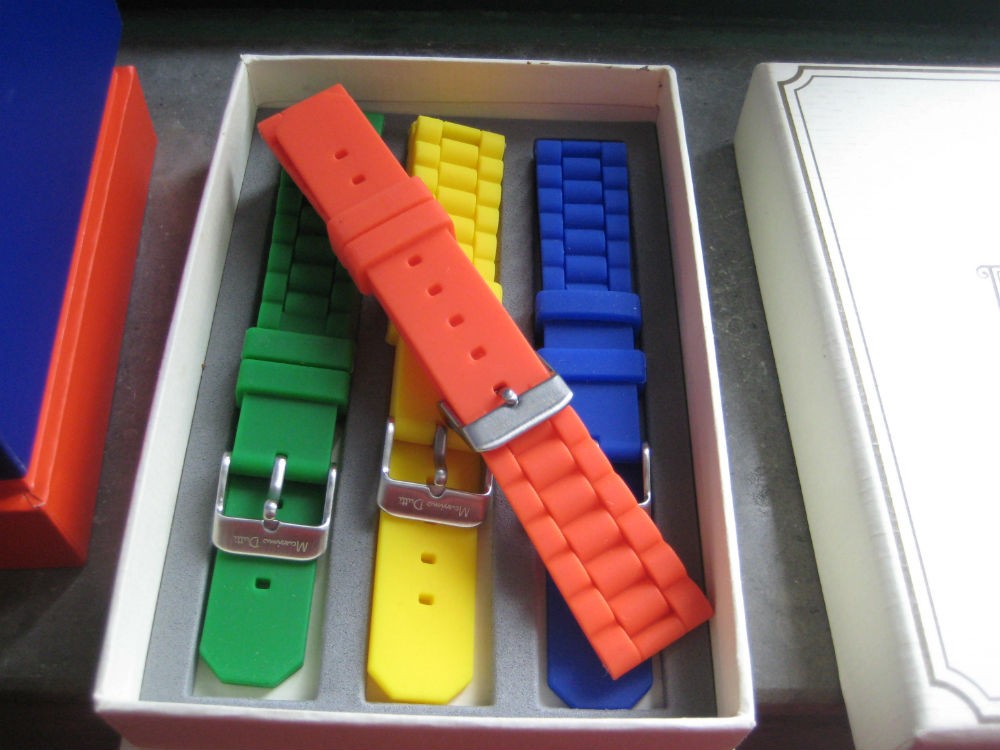 Relógio Máximo Dutti c/5braceletes n/embalagem original(NOVO) 2