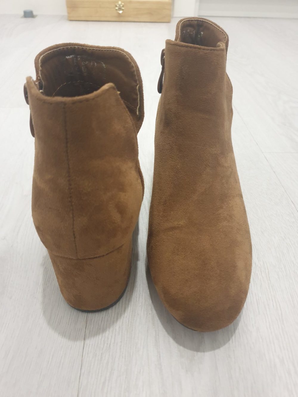 botins camel