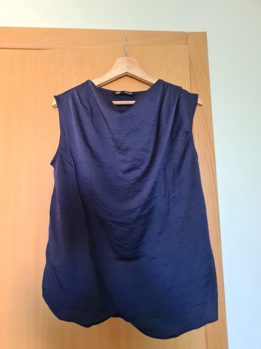 Blusa Zara Com decote 'queda de água' 1