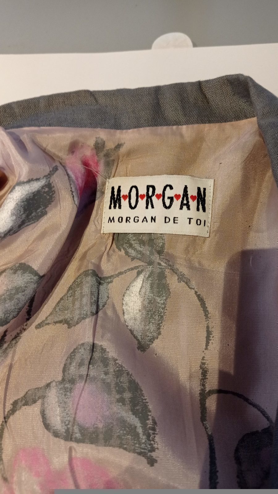 Casaco cinza com forro floral da Morgan 1