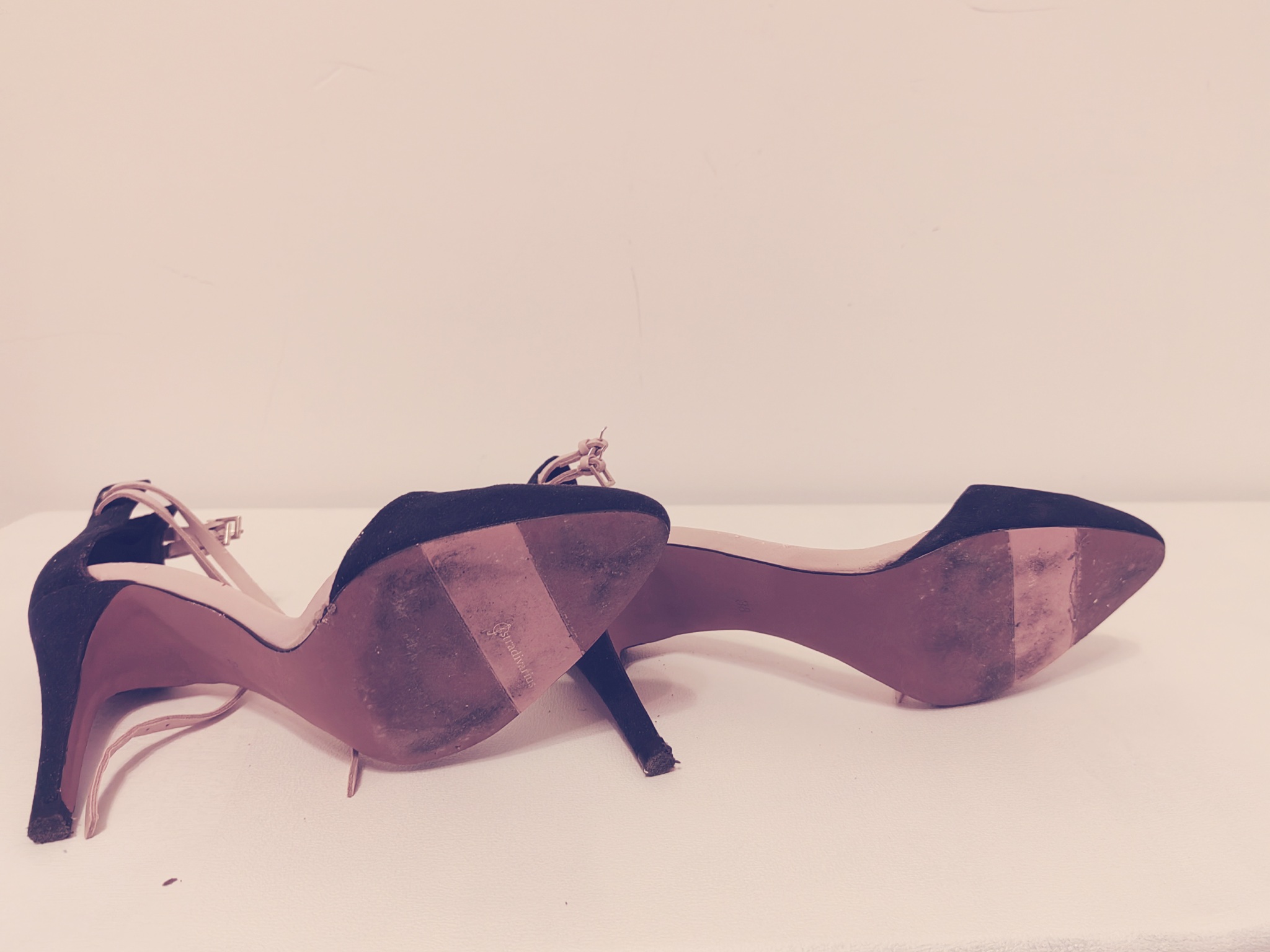 Sandálias fechadas azul escuro/rosa Stradivarius 1