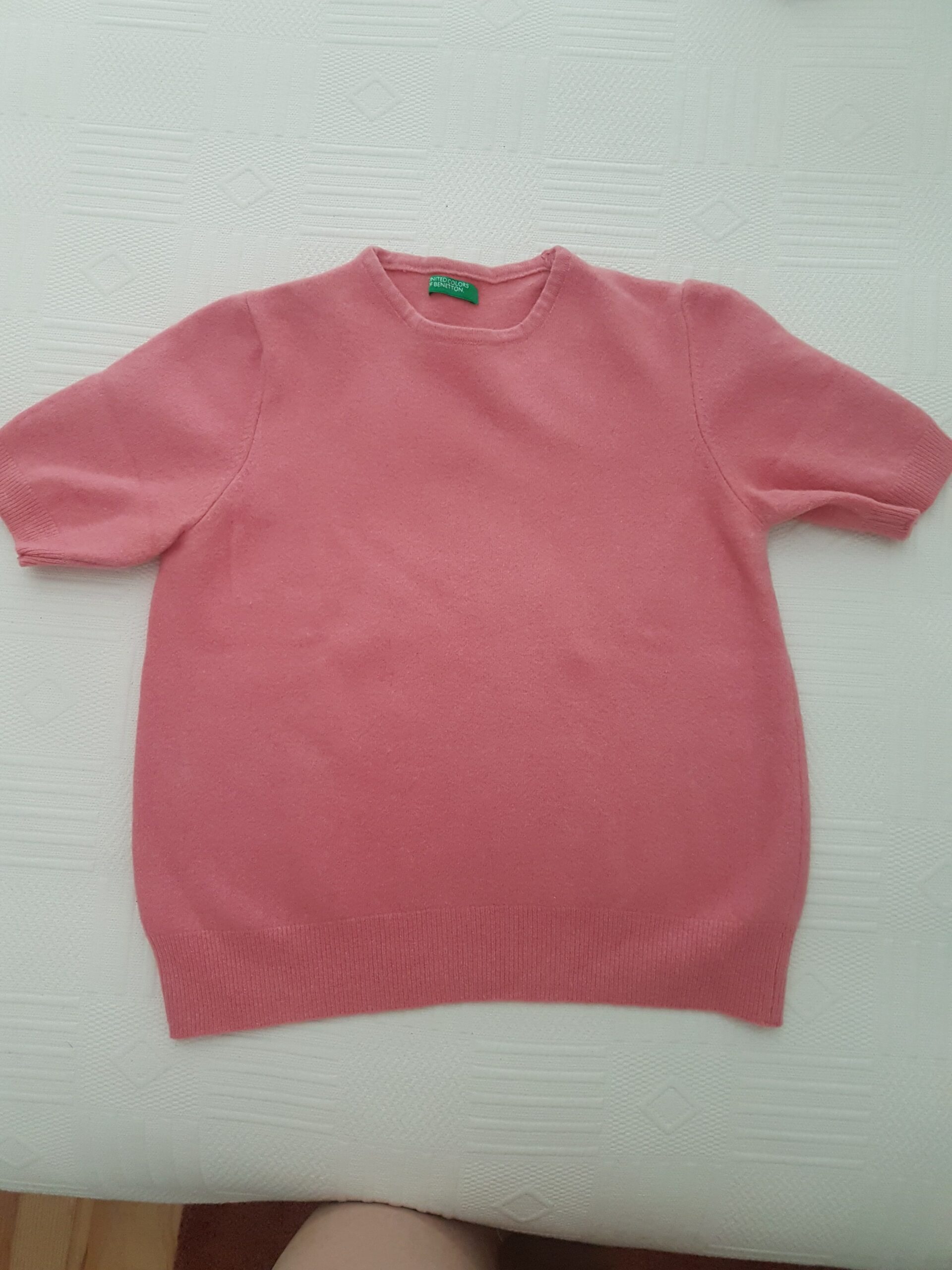 T-shirt Rosa, marca benetton, tamanho S 1