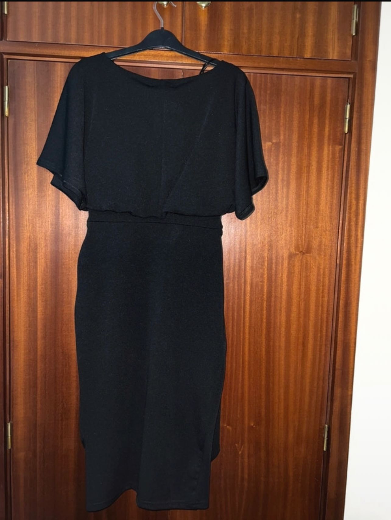 vestido preto clássico 3