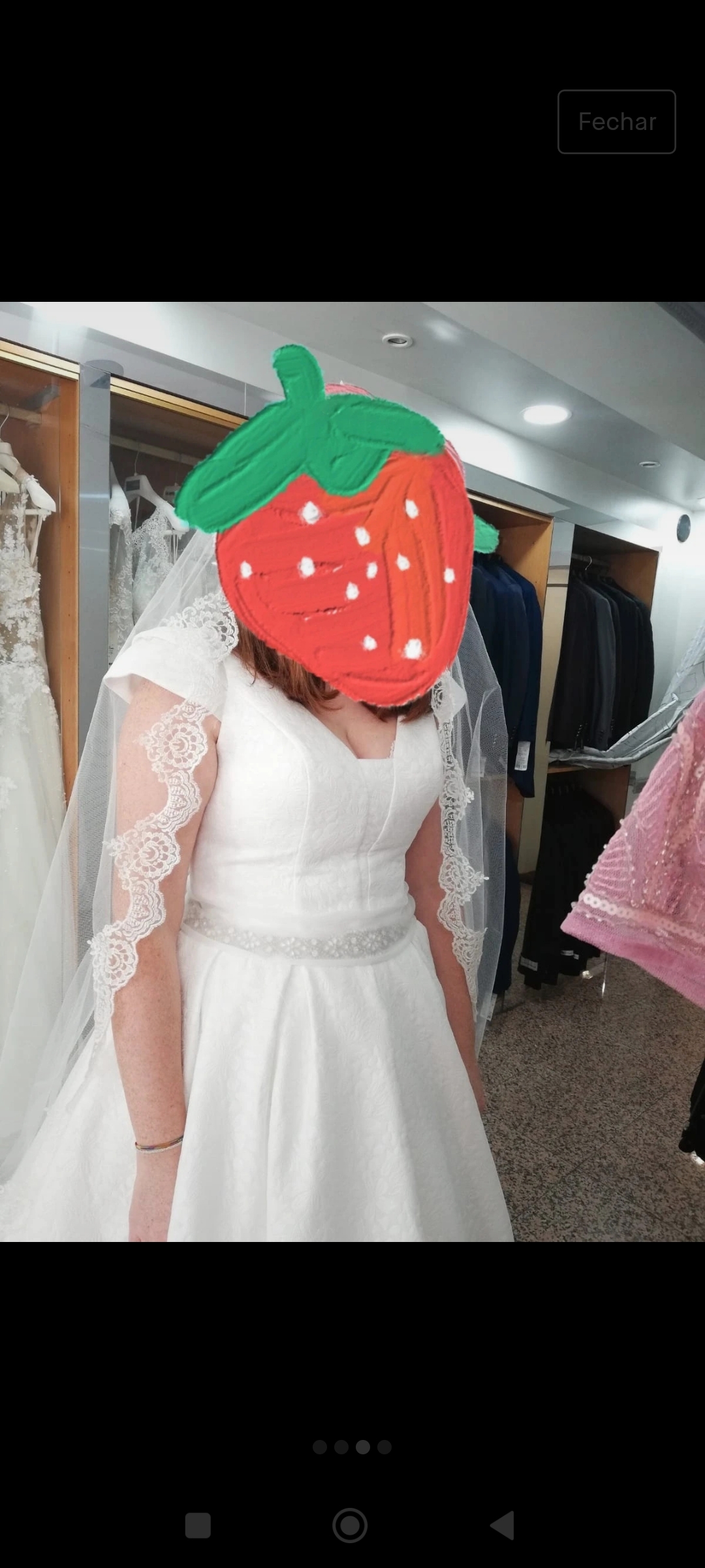 Vestido de noiva com etiqueta 2