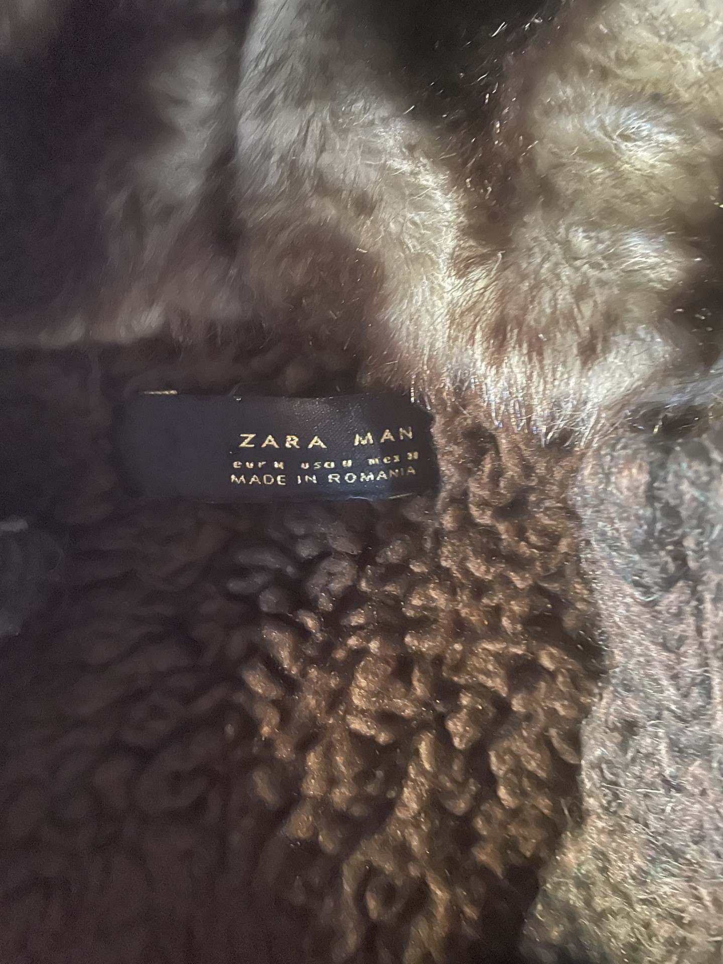 Casaco de malha da Marca Zara 1