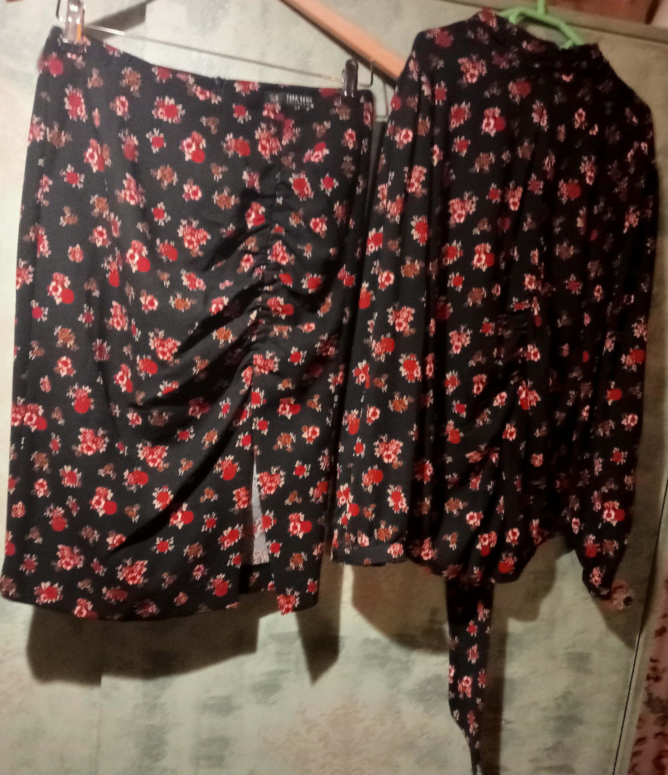Conjunto de saia midi e blusa Zara 9