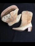 Texanas/Botas de cano médio 9