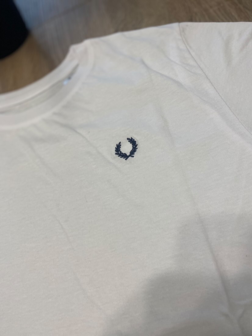 T-shirt bordada S 3