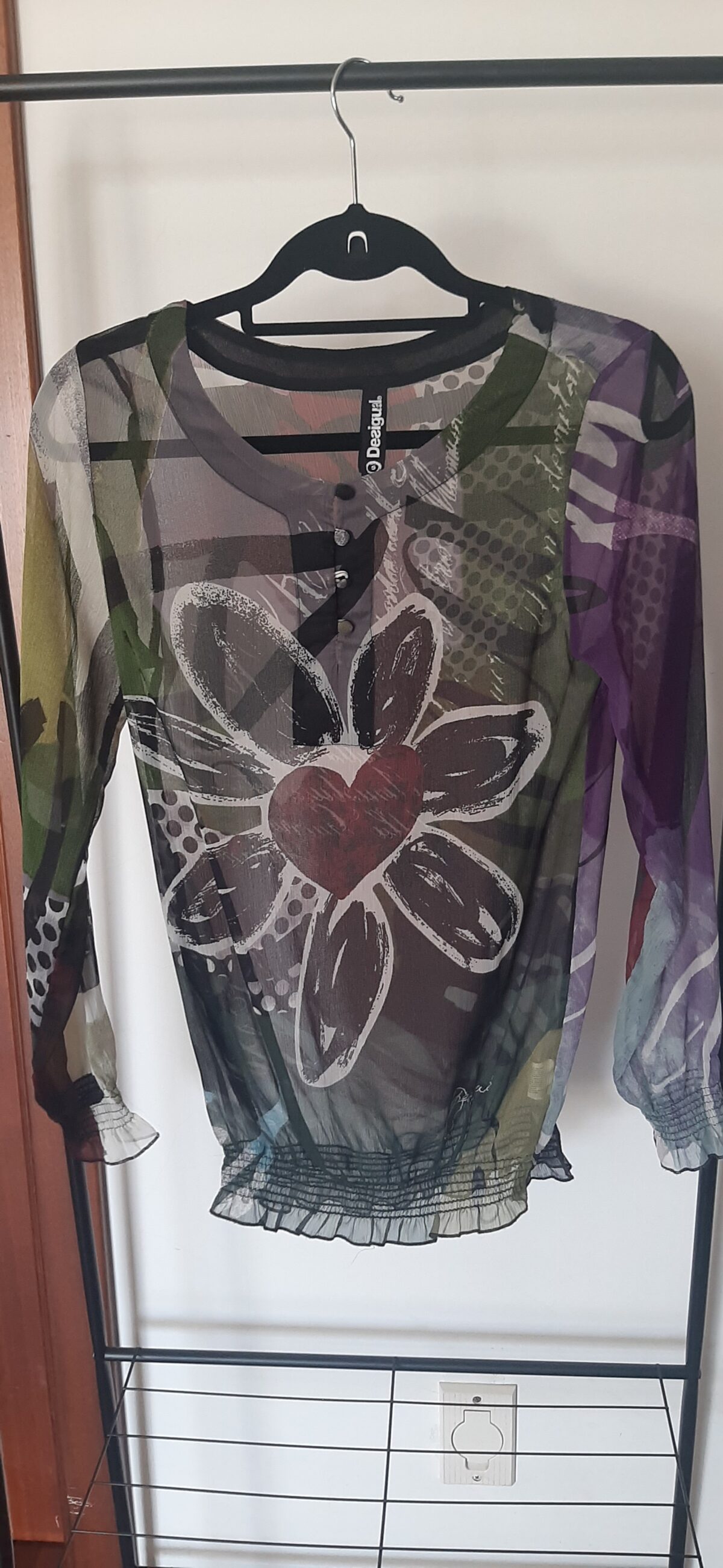 Blusa de Desigual, tamanho S 3