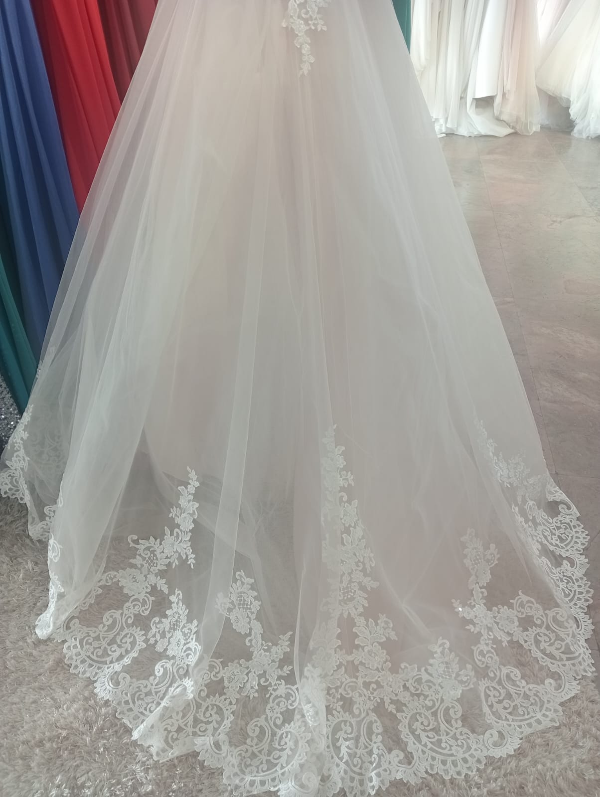 Vestido de Noiva nunca usado 2